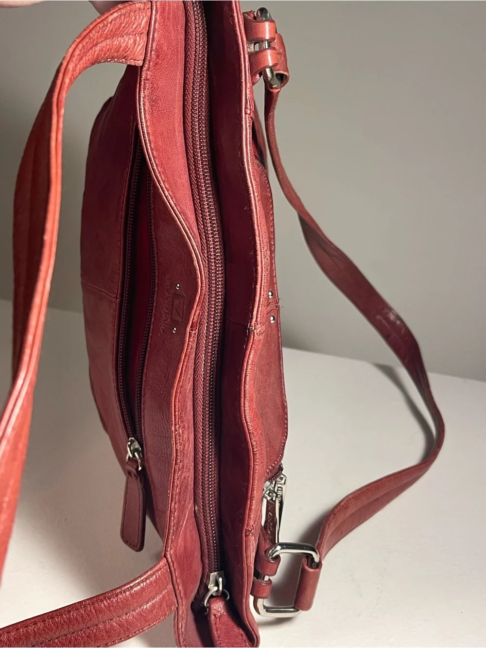 Stone Mountain Red Pebble Leather Shoulder Bag Tote 3-Zip